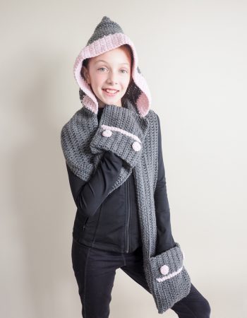 Hooded Scarf Crochet - These hooded free crochet scarf patterns are excellent alternatives to full-blown costumes when your kid is not into that kind of thing. #freecrochetscarfpatterns #crochetscarf