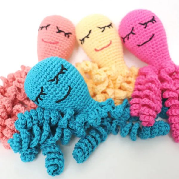 amigurumi crochet octopus for a preemie